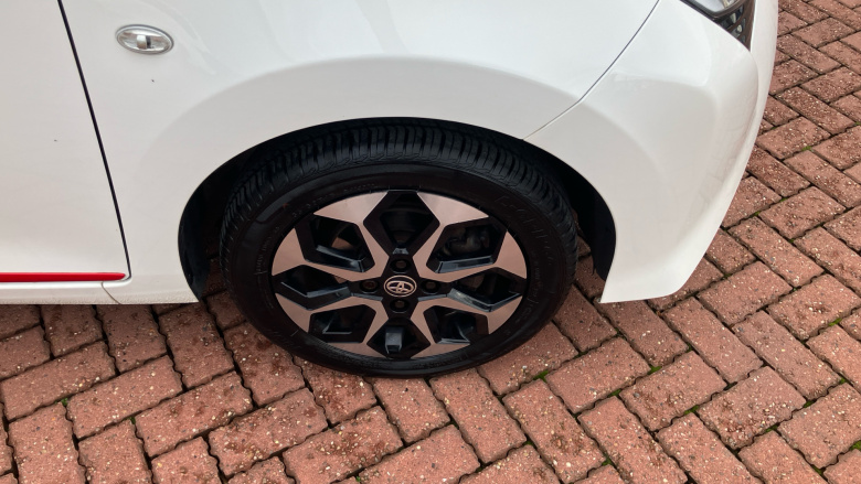 Toyota Aygo 1.0 VVT-i X-Trend 5dr x-shift Petrol Hatchback